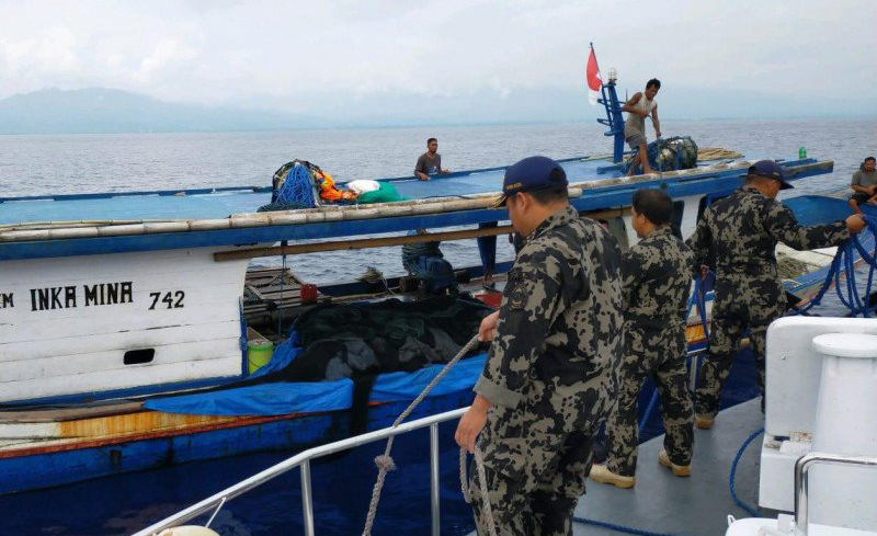 Kkp Tangkap Kapal Pelaku Illegal Fishing Di Teluk Tolo Sulteng