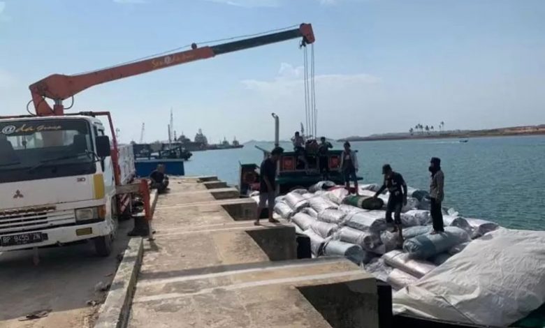 indoposco Tim Gabungan Bea Cukai Kepri Amankan 585 Roll Karpet Ilegal