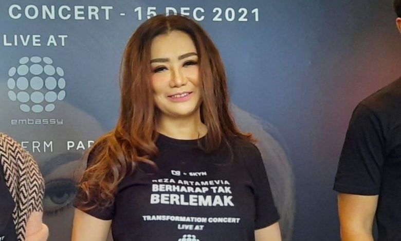 penyanyi Reza Artamevia