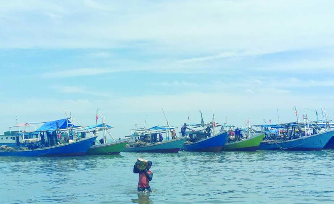 Solar Langka Nelayan Di Sulsel Terhambat Melaut Indoposco