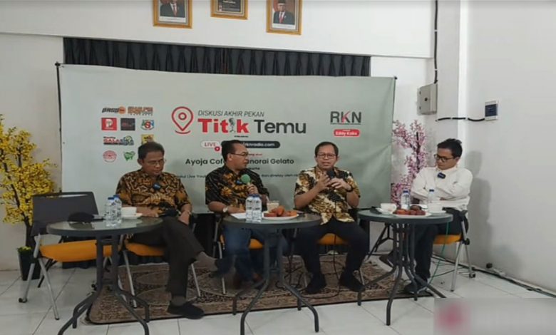 Diskusi-Titik-Temu