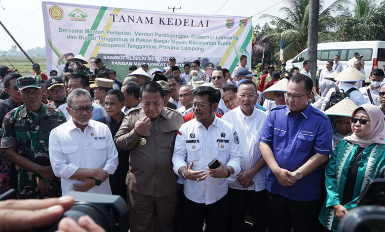 Mentan-SYL-Tanam-Kedelai-co