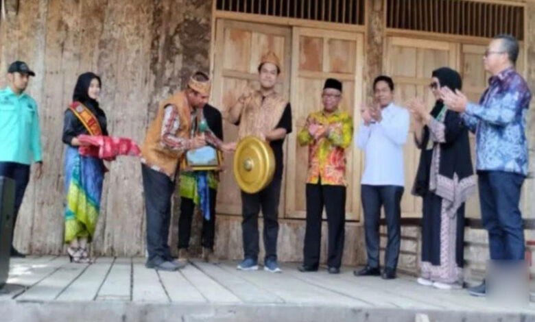 Ritual-Adat-Dayak