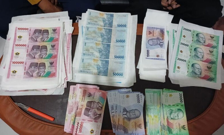 Uang-rupiah-Palsu
