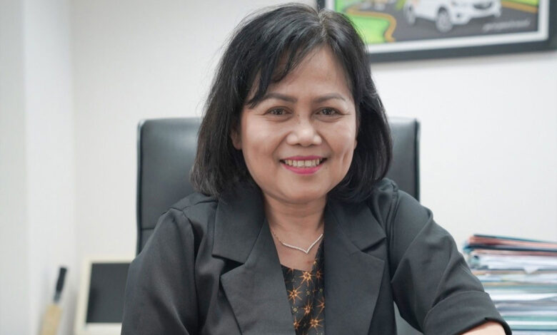 Lusiana-Herawati-co