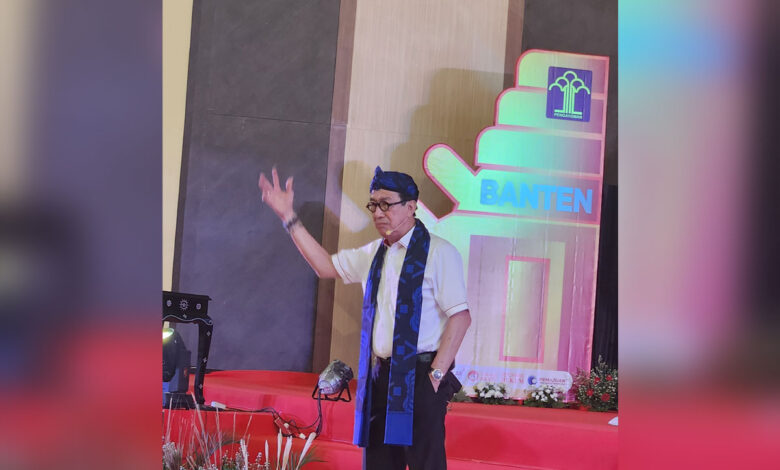 Satu-Jam-Bersama-Menteri-Hukum-dan-HAM-co
