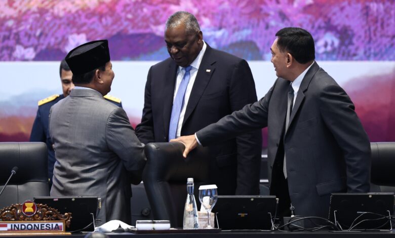 Menteri Pertahanan Indonesia Prabowo Subianto dalam forum Menteri Pertahanan ASEAN Plus (ADMM Plus) di Jakarta, Kamis (16/11/2023). (foto : Kemhan RI)