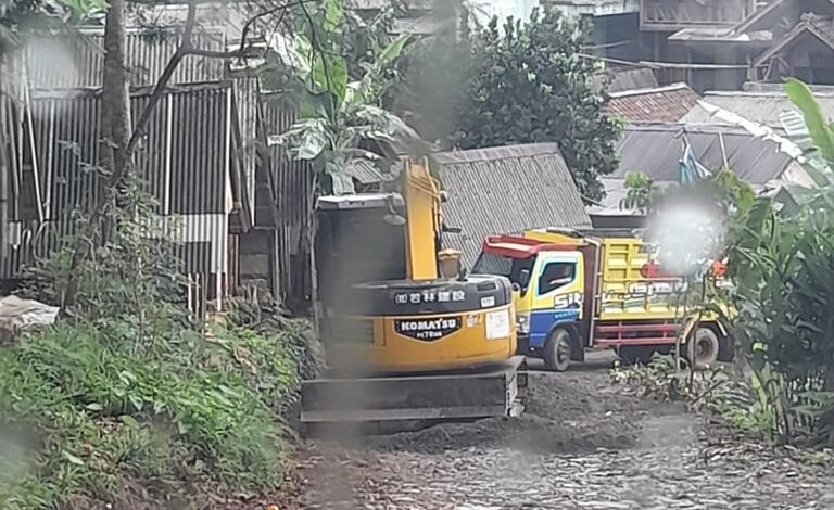 Preservasi jalan Pasir Kuray-Cisitu dikebut agar selesai pada akhir tahun ini (foto istimewa)