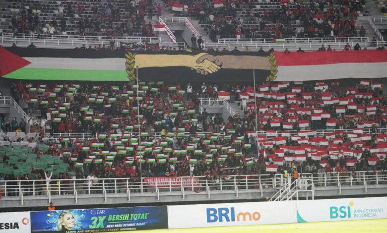 Potret-kebersamaan-suporter-co