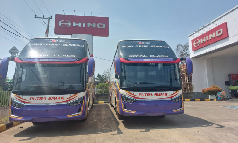 Hino-Bus-co