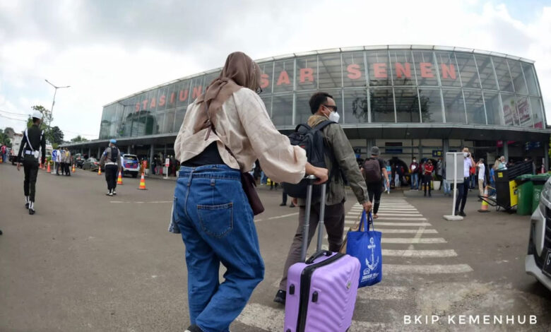 Stasiun-Pasar-Senen-co