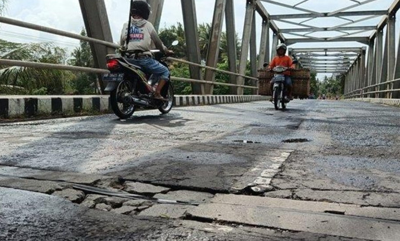 Jelang Arus Mudik Kerusakan Jembatan Persen Legislator Bangun