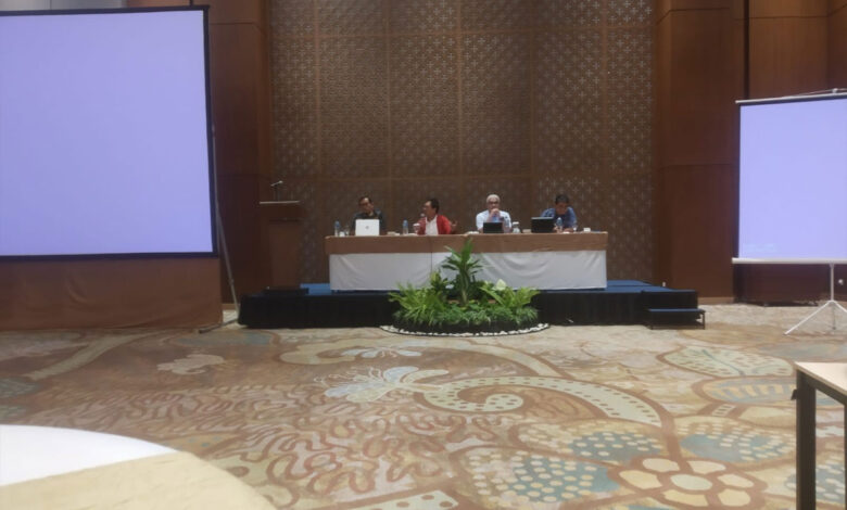 diskusi-media-2-co
