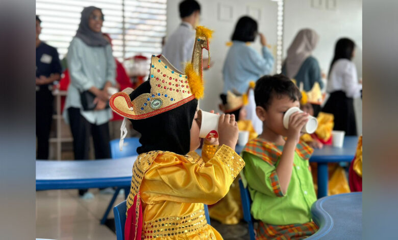 Anak-Minum-susu