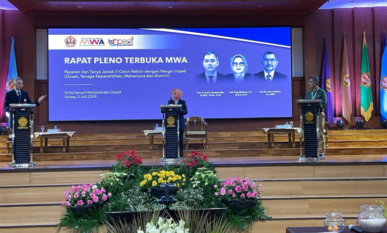 Rapat-Pleno-Terbuka