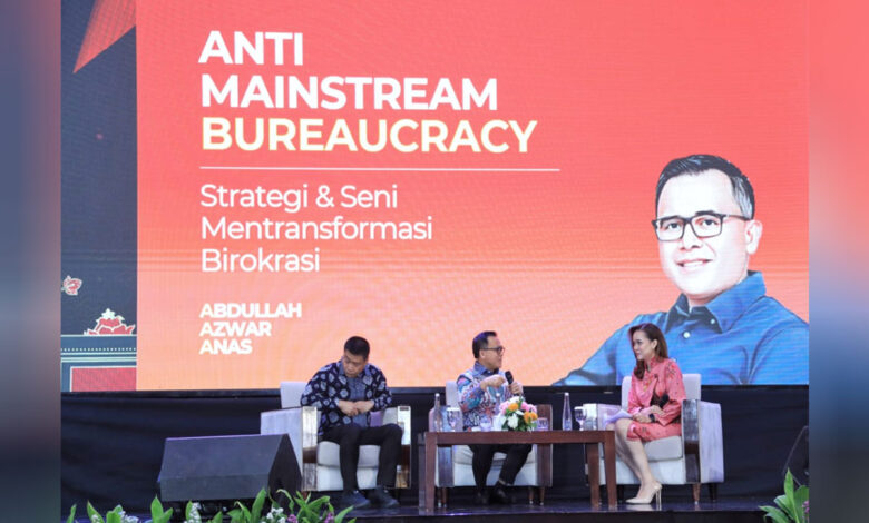 Anti-Mainstream-Bureaucracy-co