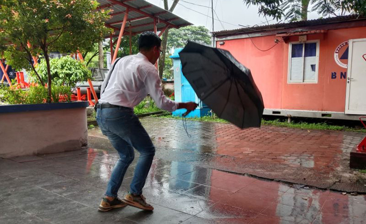 BMKG Keluarkan Peringatan Dini Potensi Cuaca Ekstrem Di NTB Jelang