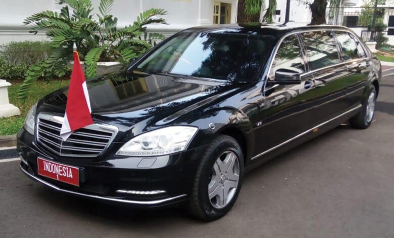 mobil dinas