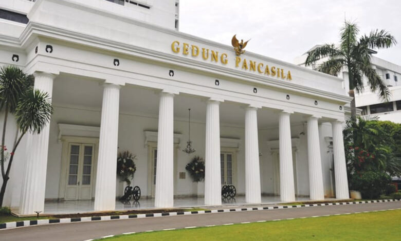 Gedung-Kemlu-RI