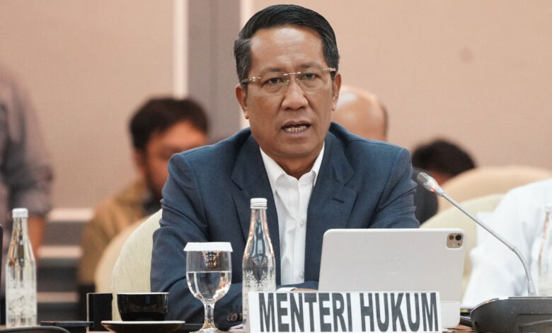 Menteri-Hukum