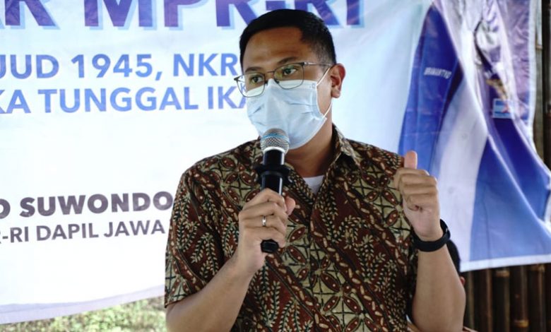 Dpr Sebut Larangan Wna Masuk Indonesia Jangan Dibuka Dulu