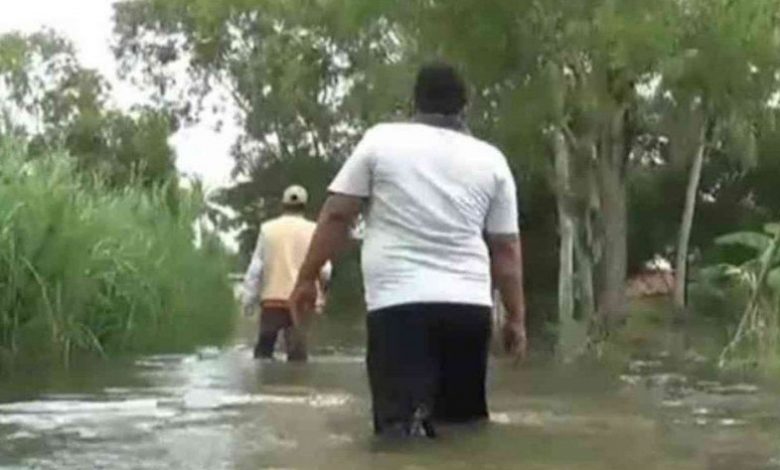 Ratusan Keluarga di Muara Gembong Bekasi Terisolasi Banjir