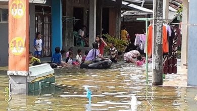 Warga Kudus yang Terdampak Banjir Belum Mau Mengungsi