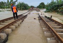 Dampak Banjir, Seluruh Perjalanan KA Jarak Jauh dari Jakarta Kembali Dibatalkan