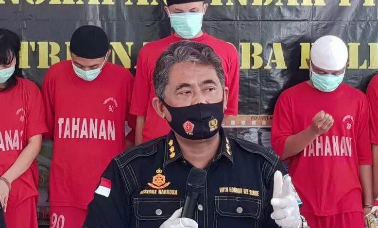 Polisi Gerebek Tempat Hiburan Malam Di Semarang