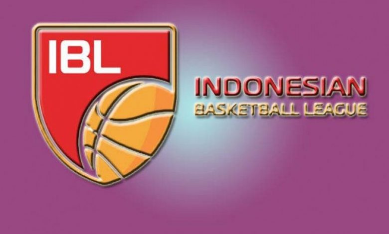 Pelita Jaya Bakrie Jakarta dan Indonesia Patriots kembali ke jalur kemenangan mereka pada lanjutan seri ketiga IBL 2021 di gelembung Robinson Resort, Sabtu (27/3/2021). Foto : Antara/Juns
