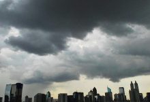 Suasana cuaca Ibu Kota Jakarta diselimuti awan hitam mendung yang berpotensi hujan. Foto : Antara /Andika Wahyu/pd/aa.