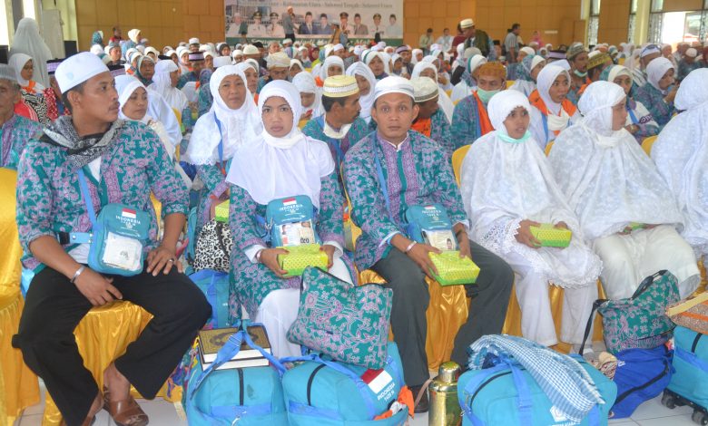 Gagal Berangkat, 9.461 Calon Jamaah Haji Banten Pasrah