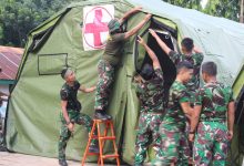 Bantu Korban NTT, Marinir TNI AL Dirikan Posko Kesehatan