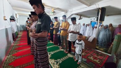 Jamaah Naqshabandiyah Padang Rayakan Idulfitri Hari Ini
