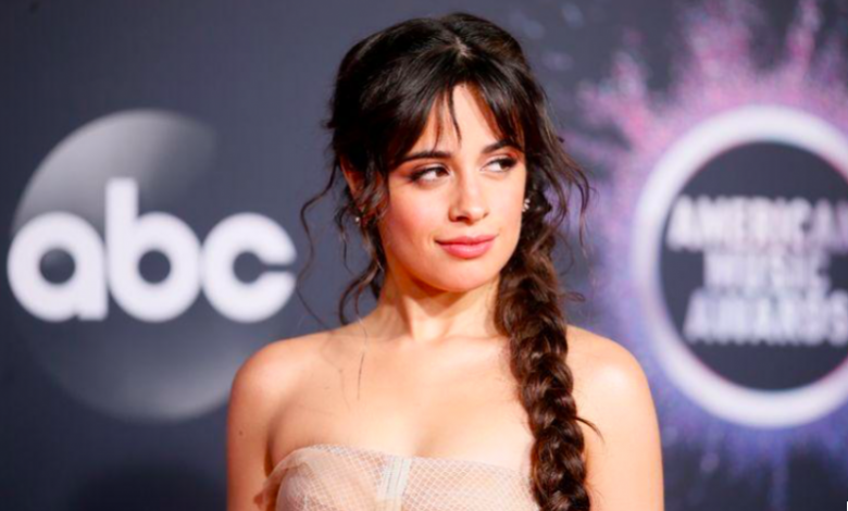 Camila Cabello Di American Music Awards 2019 Pada 24 November 2019. Foto: Antara/Reuters/Danny Moloshok