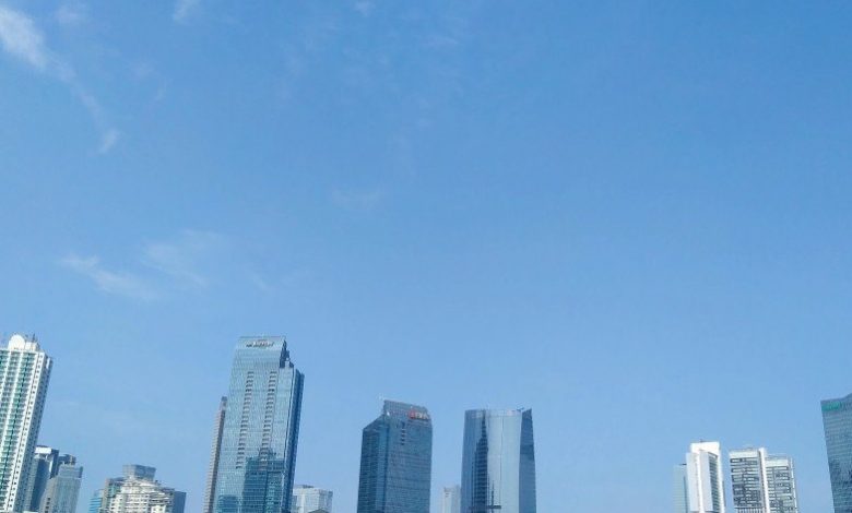 Kondisi cuaca wilayah DKI Jakarta. Foto : Antara/Dewa Ketut Sudiarta Wiguna