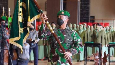 Kasad Jenderal Tni Andika Perkasa Menaikkan Pangkat 25 Perwira Tinggi Tni Angkatan Darat. Foto : Antara/Ho-Mabes Tni Ad