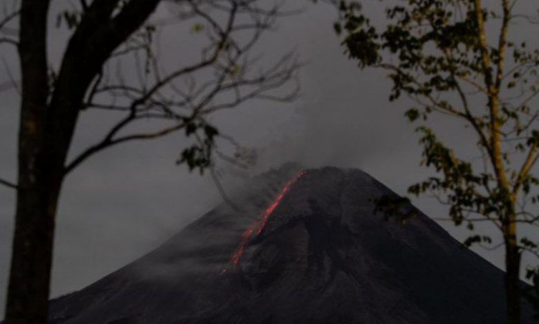 Gunung Merapi Alami 39 Kali Gempa Guguran