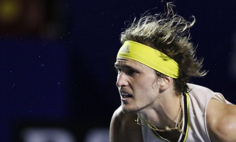 Petenis asal Jerman Alexander Zverev bertanding melawan petenis asal Yunani Stefanos Tsitsipas dalam babak final turnamen tenis Mexican Open di The Fairmont Acapulco Princess, Acapulco, Meksiko, Sabtu (20/3/2021). Foto : Antara/Reuters/Carlos Perez-Gallardo/aww/cfo