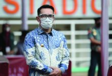 Ridwan Kamil Minta Maaf Soal Insiden Vaksinasi di Stadion Gelora Bandung