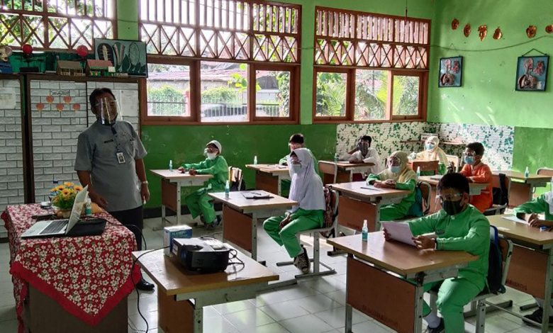 Website Pendaftaran Ppdb Sman Banten Off, Pattiro : Tak Konsisten Pada Kebijakan