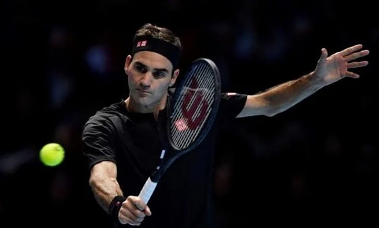 Roger Federer Mundur Dari French Open