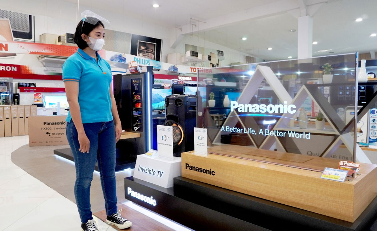 indoposco Electronic City SCBD Hadirkan Teknologi Layar OLED Transparan dari Panasonic