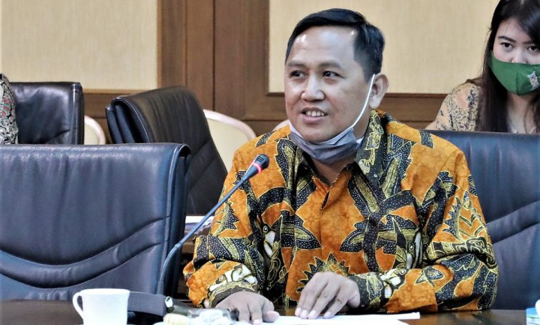 Holding Company Koperasi Untuk Membangun Umkm Indonesia