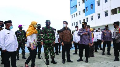 Panglima, Kapolri Dan Menkes Tinjau Rusun Nagrak Dan Beberapa Posko Ppkm Mikro Di Jakarta