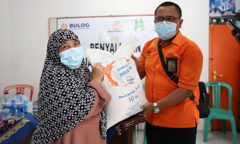 PPKM Level 4, Pemkot Tangerang Salurkan Bantuan Beras