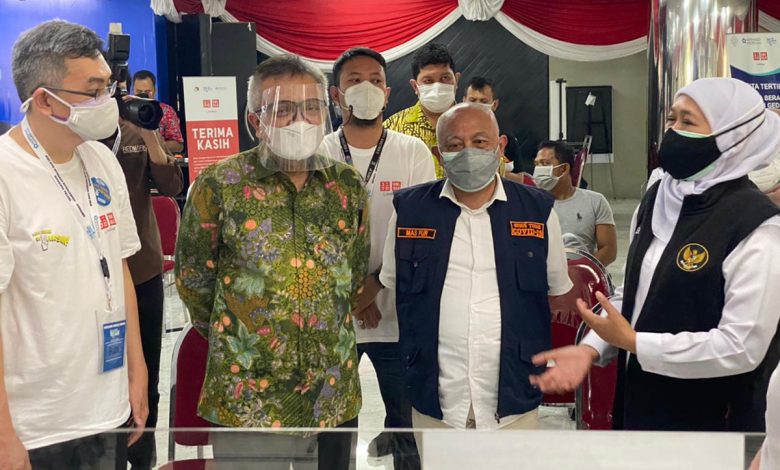 Gelar Vaksinasi Di Jawa Timur, Kemenkopukm Sasar 300.000 Pelaku Umkm