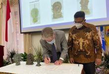 AS Kembalikan Tiga Benda Cagar Budaya Indonesia