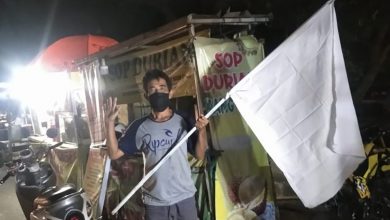 Pkl Di Rangkasbitung Kibarkan Bendera Putih