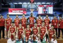 Timnas Basket Indonesia berpose sebelum melakoni Windows III Kualifikasi FIBA Asia Cup 2021 menghadapi Filipina di Angeles City Foundation Gym, Filipina, Jumat (18/6/2021). Foto : Dok/FIBA